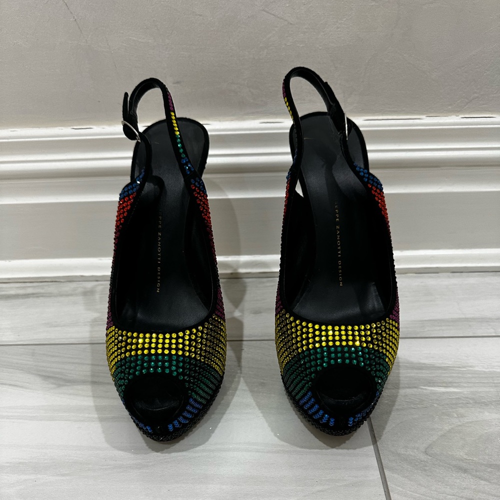 Giuseppe Zanotti Swarovski Crystal Pumps. Excellent condition. Limited edition